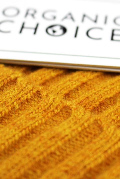 Gorro de Lana Orgánica Amarillo Detalle